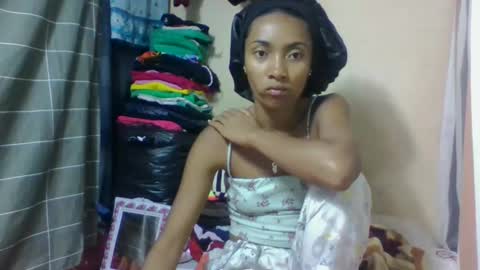 Snapshot of ninaeaa chatting on May 22, 2026, 11:49 am ninaeaa online show from May 22, 2026, 11:49 am