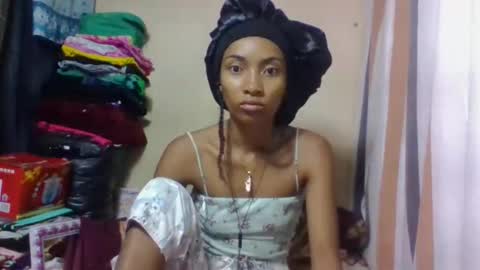 Snapshot of ninaeaa chatting on May 23, 2026, 5:01 am ninaeaa online show from May 23, 2026, 5:01 am