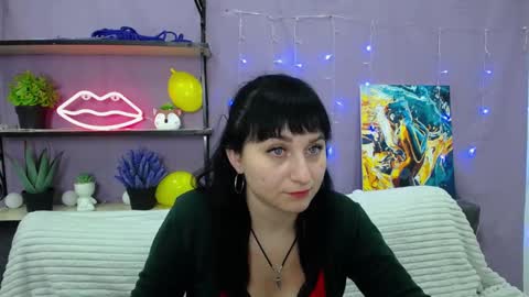 ninaflawlees online show from January 21, 2025, 10:41 pm