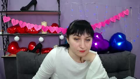 ninaflawlees online show from February 5, 2025, 11:28 pm