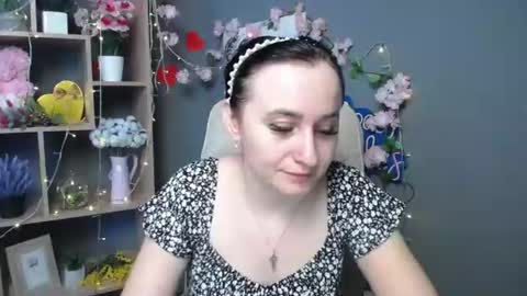 ninaflawlees online show from July 3, 2026, 7:59 am