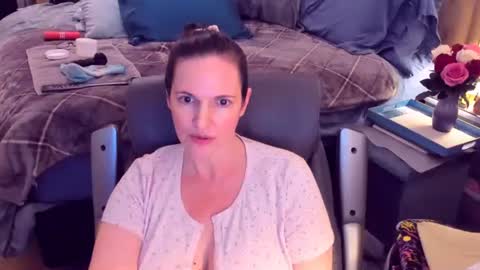 Nina Jaymes online show from January 21, 2025, 6:11 am