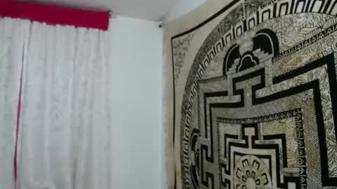 N I N A online show from December 30, 2024, 11:49 pm