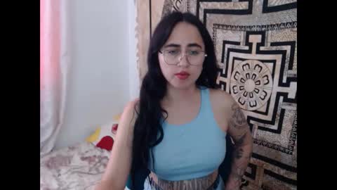 Snapshot of ninakravtz chatting on January 4, 2025, 4:00 pm N I N A online show from January 4, 2025, 4:00 pm