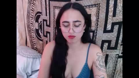 Snapshot of ninakravtz chatting on January 9, 2025, 6:47 pm N I N A online show from January 9, 2025, 6:47 pm