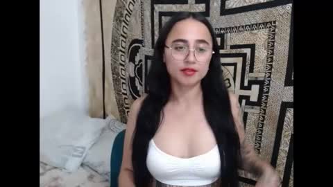 N I N A online show from January 20, 2025, 11:10 pm