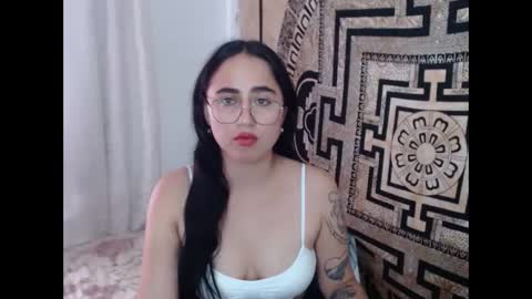 N I N A online show from January 21, 2025, 4:37 pm