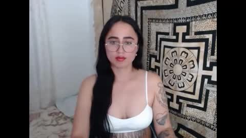 N I N A online show from January 21, 2025, 11:02 pm