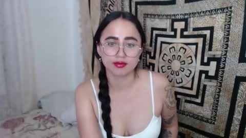 N I N A online show from January 22, 2025, 3:18 pm