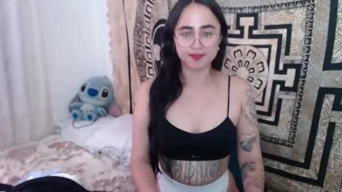 N I N A online show from January 23, 2025, 5:52 pm