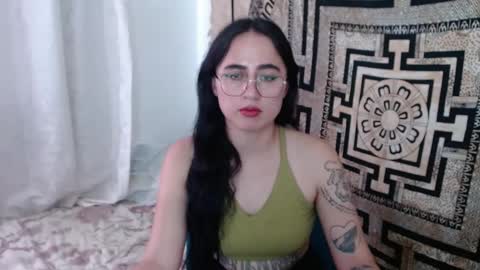 N I N A online show from January 27, 2025, 6:41 pm