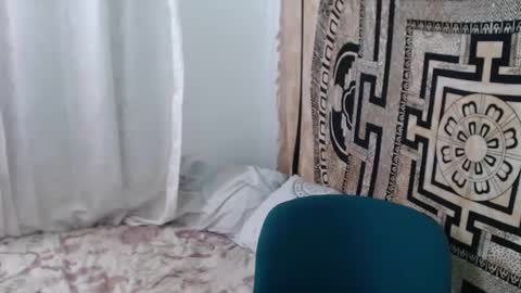 Snapshot of ninakravtz chatting on January 27, 2025, 9:44 pm N I N A online show from January 27, 2025, 9:44 pm