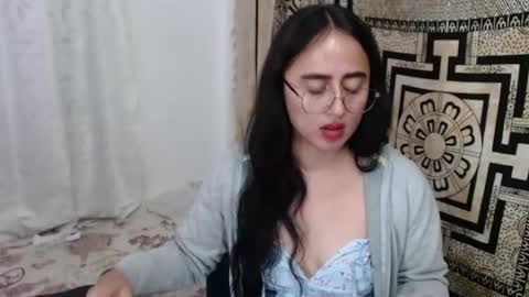 N I N A online show from January 30, 2025, 6:21 pm