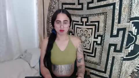 N I N A online show from March 7, 2025, 3:07 pm