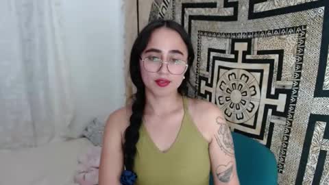 N I N A online show from March 7, 2025, 8:33 pm