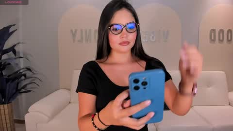  Nina  online show from May 12, 2026, 6:05 pm