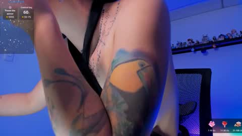 Snapshot of ninamonroee chatting on February 10, 2026, 9:41 pm ninamonroee online show from February 10, 2026, 9:41 pm