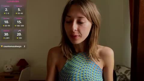 Snapshot of ninanovalicious chatting on September 15, 2025, 7:41 am NinaNovalicious online show from September 15, 2025, 7:41 am