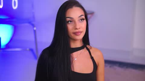 Ninna online show from December 15, 2025, 8:24 pm