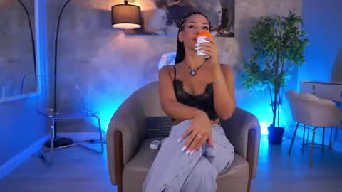 Snapshot of ninasolenne chatting on June 1, 2026, 9:00 am Ninna online show from June 1, 2026, 9:00 am