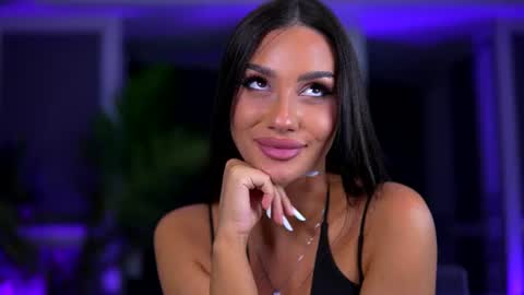 Snapshot of ninasolenne chatting on June 18, 2026, 7:29 pm Ninna online show from June 18, 2026, 7:29 pm