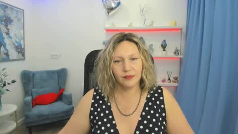 ninastarle online show from April 27, 2026, 11:41 am