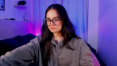 Snapshot of ninavolkov chatting on October 1, 2025, 11:33 pm ninavolkov online show from October 1, 2025, 11:33 pm