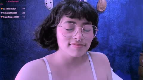 Nina online show from December 11, 2024, 3:58 pm