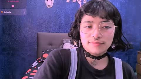 Nina online show from November 12, 2025, 2:06 pm