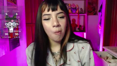 Snapshot of ninfa_ch chatting on December 18, 2025, 12:49 am Ninfa online show from December 18, 2025, 12:49 am