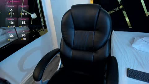 ninfomaria online show from December 5, 2024, 10:12 pm