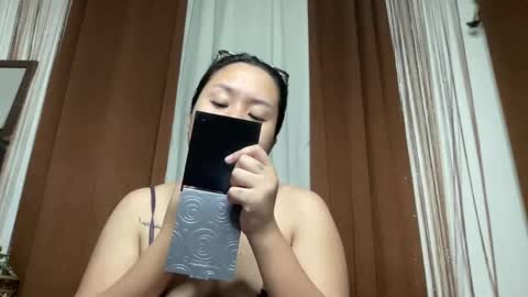 nini_luvskorn online show from April 10, 2026, 11:04 am