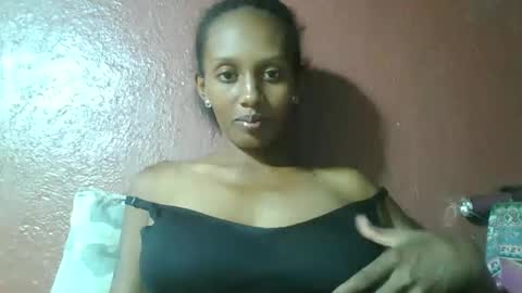 ninie246746 online show from March 7, 2025, 9:51 am