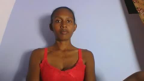 ninie246746 online show from February 19, 2026, 7:15 am