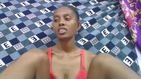 ninie246746 online show from February 24, 2026, 7:06 am