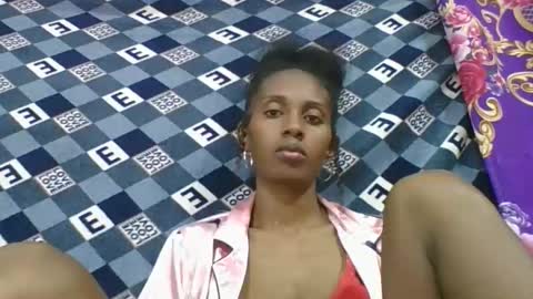 ninie246746 online show from March 3, 2026, 7:53 pm