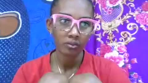 Snapshot of ninie246746 chatting on July 29, 2026, 7:28 am ninie246746 online show from July 29, 2026, 7:28 am