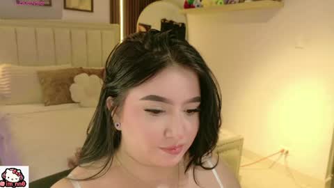 Snapshot of ninna_sweet_ chatting on June 6, 2026, 12:10 pm Nina online show from June 6, 2026, 12:10 pm