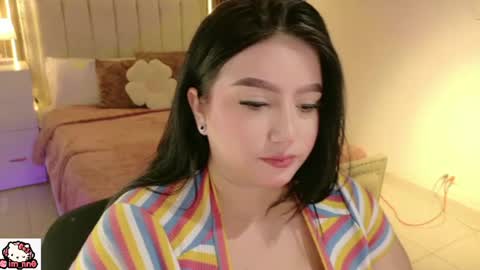 Snapshot of ninna_sweet_ chatting on June 13, 2026, 2:48 pm Nina online show from June 13, 2026, 2:48 pm