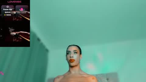 Ninon Beart online show from February 20, 2026, 1:02 am