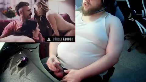 HungStepSon online show from July 26, 2026, 4:14 pm