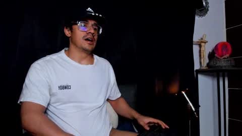 Snapshot of nipsfetich chatting on January 20, 2025, 7:04 am Steven online show from January 20, 2025, 7:04 am