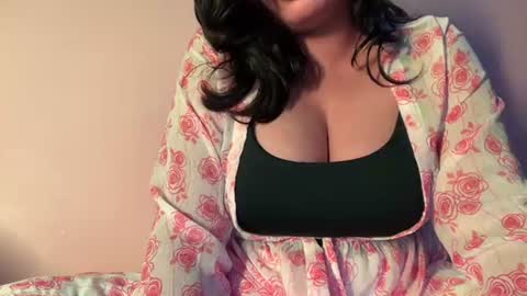 Snapshot of nira_ishq chatting on June 13, 2026, 12:47 pm nira_ishq online show from June 13, 2026, 12:47 pm