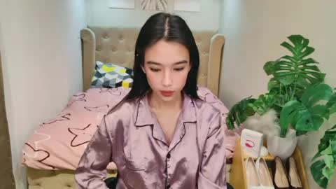 Snapshot of nirafox chatting on August 1, 2026, 1:38 am nirafox online show from August 1, 2026, 1:38 am
