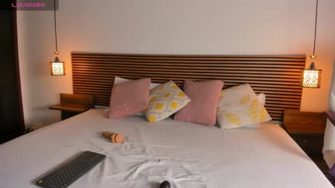 Snapshot of nitha_model chatting on November 5, 2025, 8:20 pm Nitha Gonzalez online show from November 5, 2025, 8:20 pm