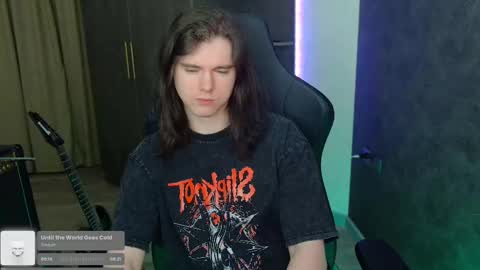 Snapshot of nitroshade chatting on February 8, 2025, 12:06 am nitroshade online show from February 8, 2025, 12:06 am