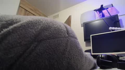 niv83 online show from March 26, 2026, 8:58 pm