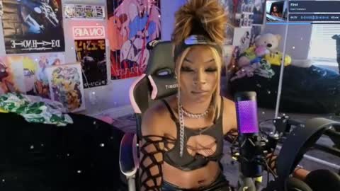 NIVIA WOLFE online show from March 12, 2025, 10:39 pm