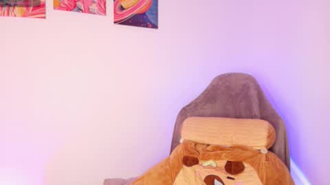 Snapshot of nix_taylor chatting on November 5, 2025, 11:16 pm Nix online show from November 5, 2025, 11:16 pm