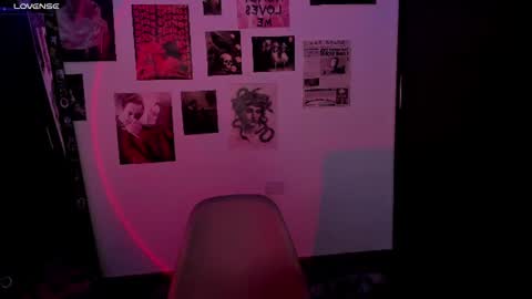 Snapshot of nixxie_ chatting on June 25, 2026, 4:01 am Nixxie online show from June 25, 2026, 4:01 am